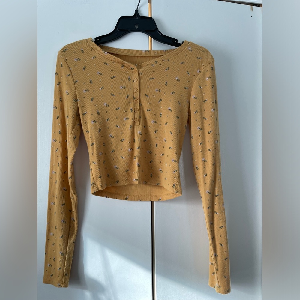 Aeropostale Yellow Floral Long Sleeve Crop Top